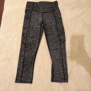 Lululemon cropped leggings